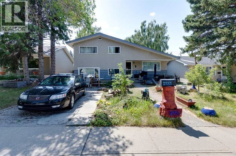 2551 Chicoutimi Drive Northwest, Calgary, Alberta, T2L0W4, Calgary, Alberta