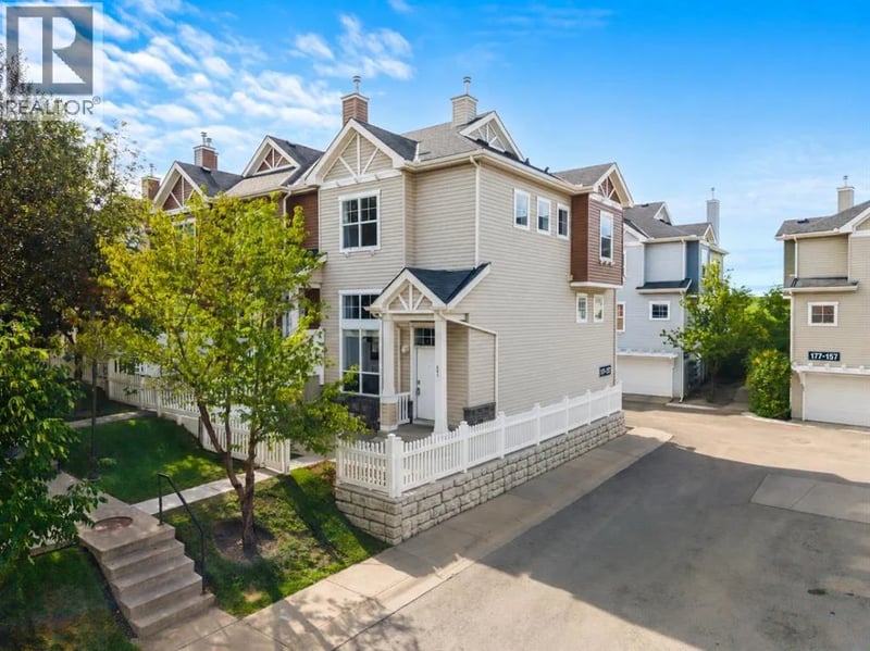 241 Elgin Gardens Southeast, Calgary, Alberta, T2Z4T6, Calgary, Alberta — photo 1 of 5