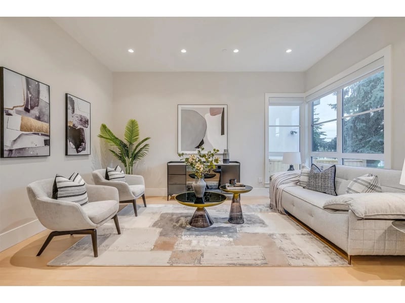 15387 PACIFIC Avenue, White Rock, British Columbia, V4B1R3, White Rock, British Columbia — photo 1 of 5