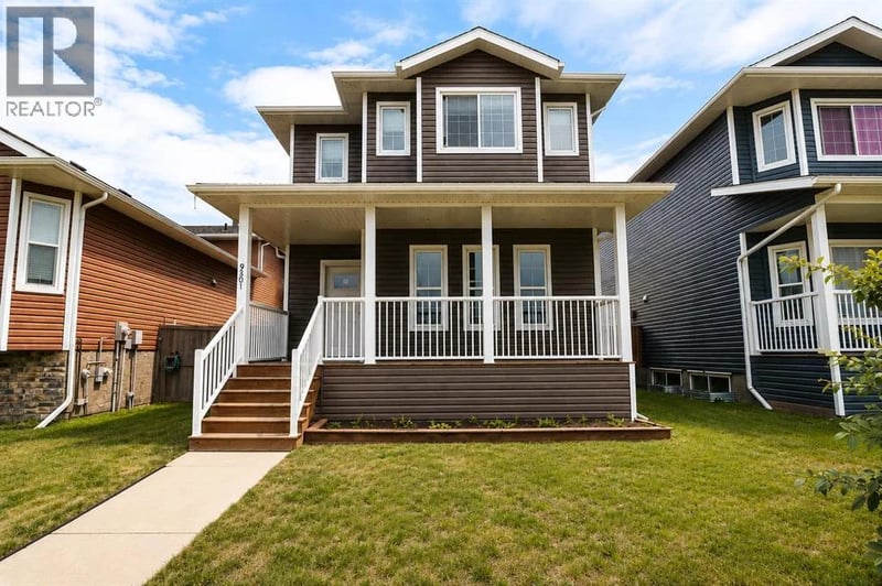 9501 88a Street, Grande Prairie, Alberta, T8X0H2, Grande Prairie, Alberta — photo 1 of 5
