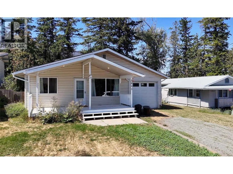 2805 Caen Road, Sorrento, British Columbia, V0E2W0, Sorrento, British Columbia — photo 1 of 5