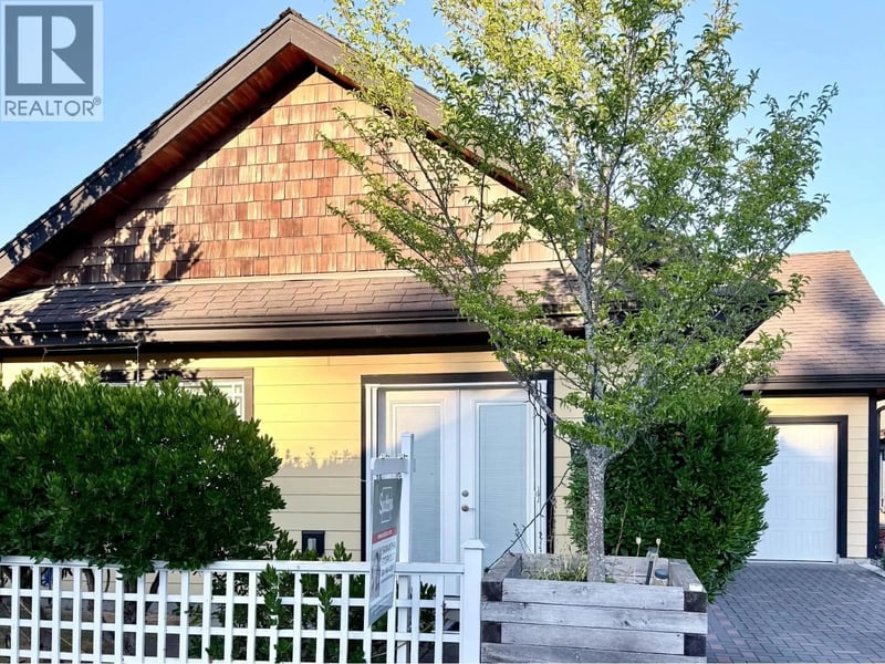 766 GERUSSI Lane, Gibsons, British Columbia, V0N1V7, Gibsons, British Columbia — photo 1 of 5