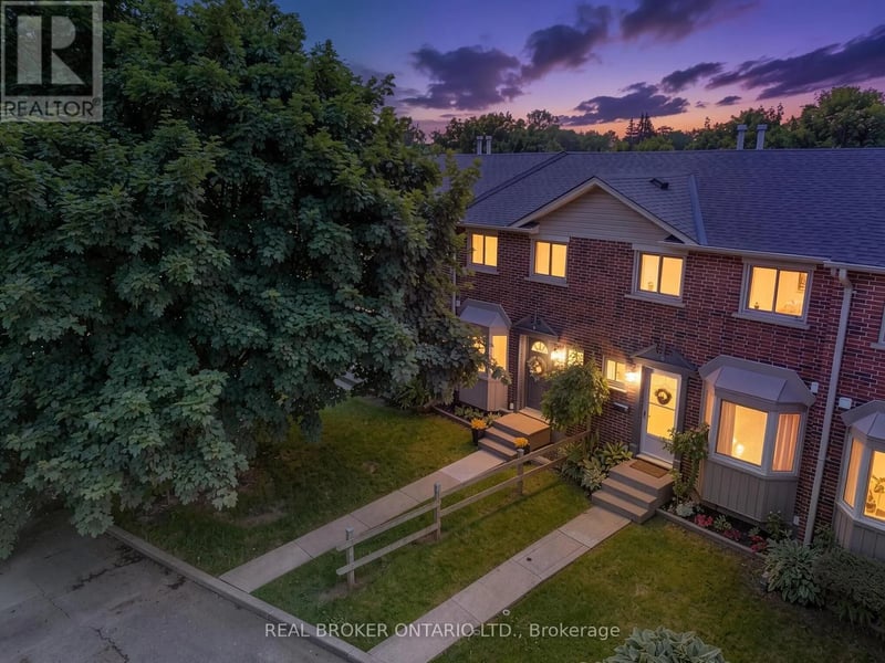 #D 149 Brantwood Park Road, Brantford, Ontario, N3P1X9, Brantford, Ontario — photo 1 of 5