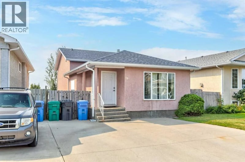 78 CHILCOTIN Road West, Lethbridge, Alberta, T1K7H1, Lethbridge, Alberta — photo 1 of 5