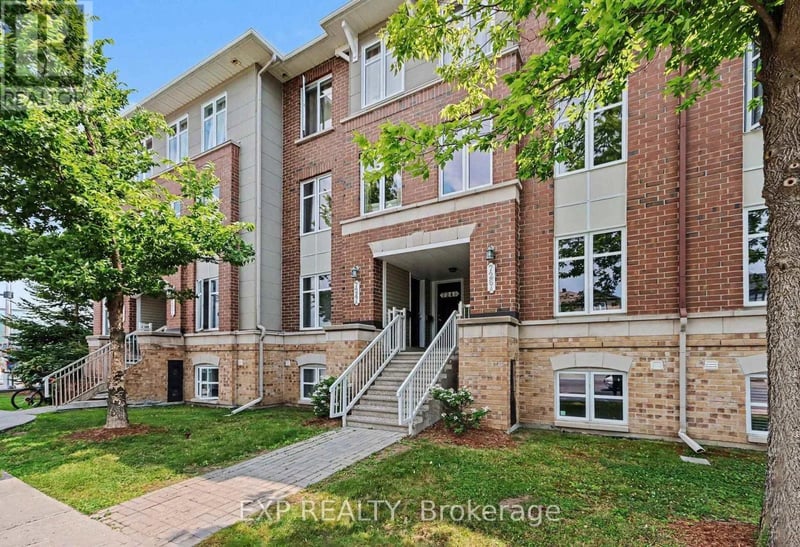 724A CHAPMAN MILLS Drive, Ottawa, Ontario, K2J3V2, Ottawa, Ontario — photo 1 of 5
