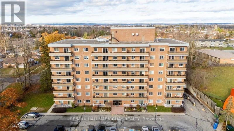 #706 414 Blake Street, Barrie (Codrington), Ontario, L4M5J7, Barrie (Codrington), Ontario — photo 1 of 5