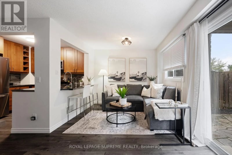 #31 31 Orange Mill Court, Orangeville, Ontario, L9W3R6, Orangeville, Ontario — photo 1 of 5