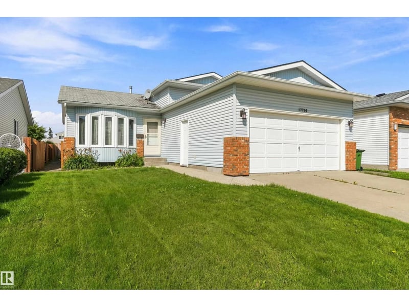 17724 94 ST NW, Edmonton, Alberta, T5Z2H4, Edmonton, Alberta — photo 1 of 5