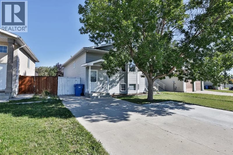812 Red Crow Boulevard West, Lethbridge, Alberta, T1K6W4, Lethbridge, Alberta — photo 1 of 5