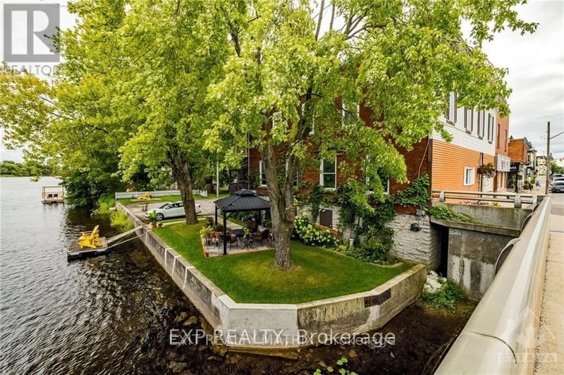 5-7 Bridge Street, Mississippi Mills, Ontario, K0A1A0, Mississippi Mills, Ontario — photo 1 of 5