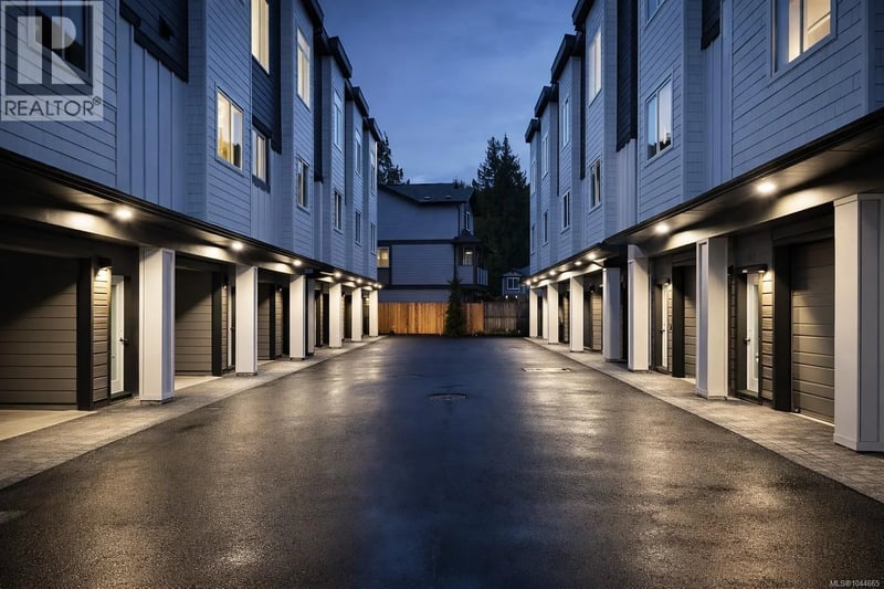 952 Snapdragon Court, Langford, British Columbia, V9C2P3, Langford, British Columbia — photo 1 of 5