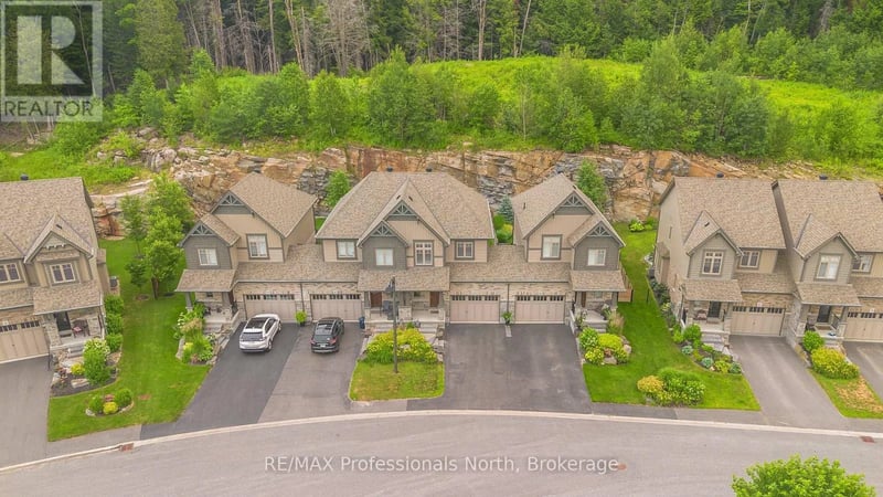 45 Kelsey Madison Court, Huntsville (Chaffey), Ontario, P1H0E2, Huntsville (Chaffey), Ontario — photo 1 of 5