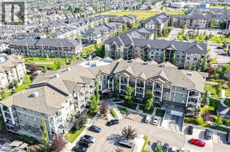 130 Panatella Street Northwest, Calgary, Alberta, T3K0Y6, Calgary, Alberta — photo 1 of 5