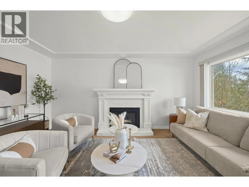 7776 DAVIES Street, Burnaby, British Columbia, V3N3H4, Burnaby, British Columbia — photo 1 of 5
