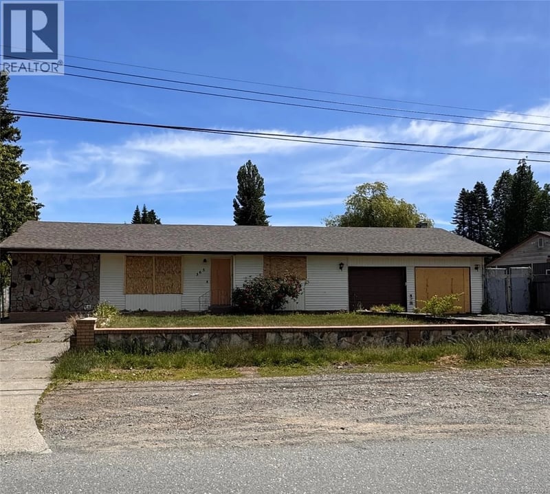 365 Carolyn Road, Campbell River, British Columbia, V9W3M2, Campbell River, British Columbia — photo 1 of 5