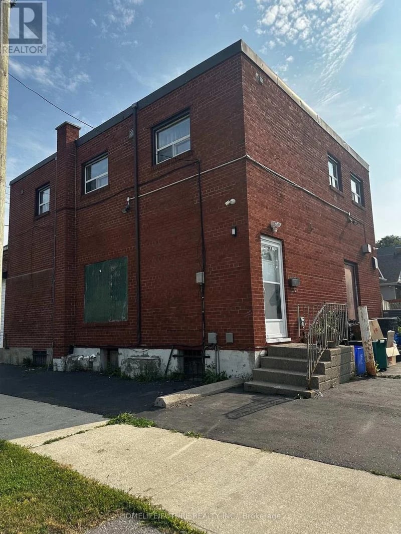 350 Eulalie Avenue, Oshawa (Central), Ontario, L1H2B8, Oshawa (Central), Ontario — photo 1 of 5