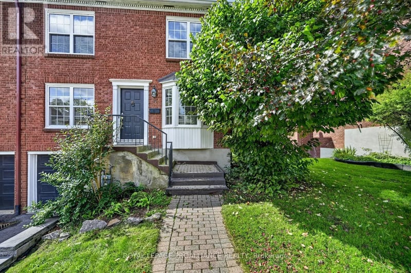 39 Country Club Place, Brockville, Ontario, K6V6T8, Brockville, Ontario — photo 1 of 5
