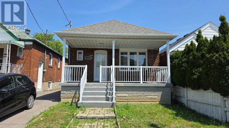 739 Vaughan Road, Toronto (Oakwood Village), Ontario, M6E2Z1, Toronto (Oakwood Village), Ontario — photo 1 of 5