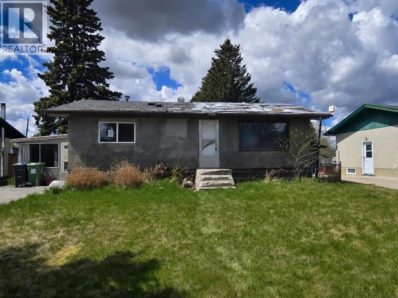 5008 56 Street, Rocky Mountain House, Alberta, T4T1E8, Rocky Mountain House, Alberta — photo 1 of 5