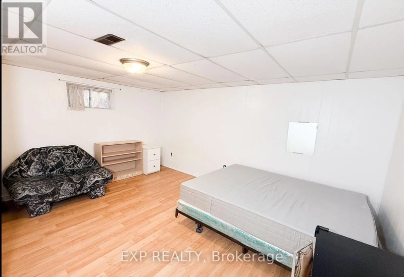500 Drewry Avenue, Toronto (Newtonbrook West), Ontario, M2R2L1, Toronto (Newtonbrook West), Ontario — photo 1 of 5