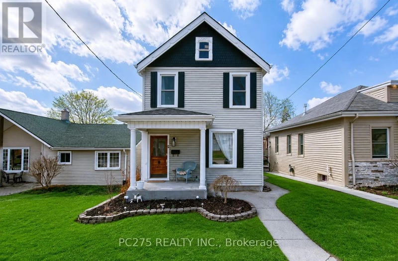 92 Walnut Street, Brant (Paris), Ontario, N3L2J7, Brant (Paris), Ontario — photo 1 of 5