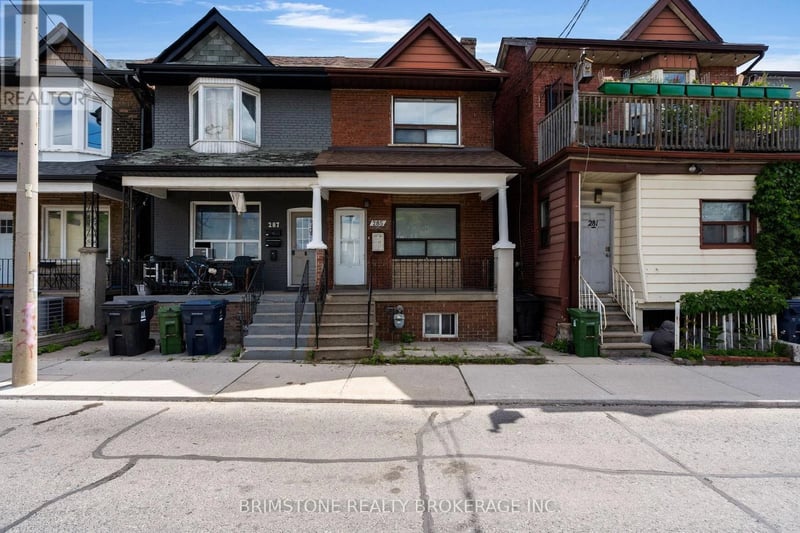 285 Old Weston Road, Toronto (Weston-Pellam Park), Ontario, M6N3A7, Toronto (Weston-Pellam Park), Ontario — photo 1 of 5