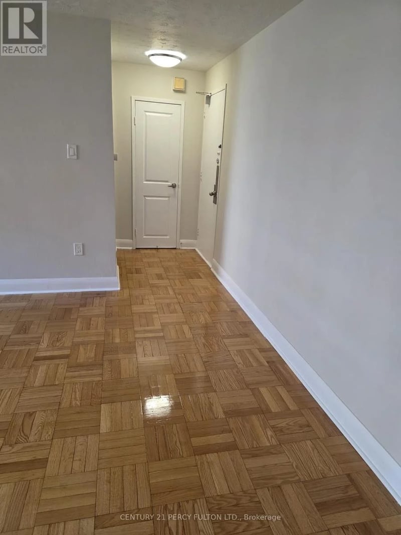 #306 1305 Wilson Avenue, Toronto (Downsview-Roding-CFB), Ontario, M3M1J4, Toronto (Downsview-Roding-CFB), Ontario — photo 1 of 5