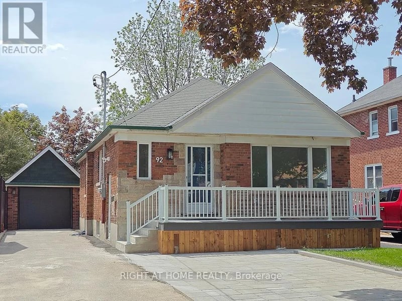 92 Cadillac Avenue South, Oshawa (Central), Ontario, L1H5Z2, Oshawa (Central), Ontario — photo 1 of 5