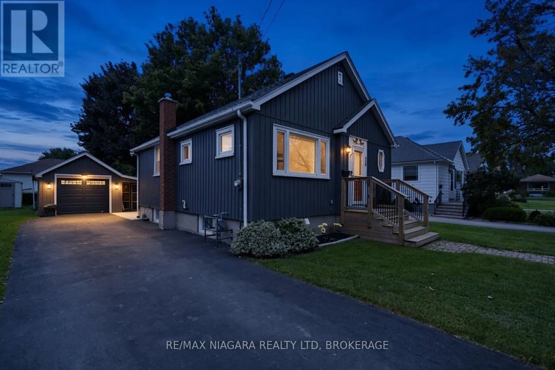 218 Neff Street, Port Colborne (Main Street), Ontario, L3K3T6, Port Colborne (Main Street), Ontario — photo 1 of 5