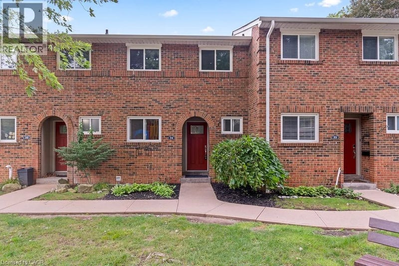 #34 125 LIVINGSTON Avenue, Grimsby, Ontario, L3M4S5, Grimsby, Ontario — photo 1 of 5