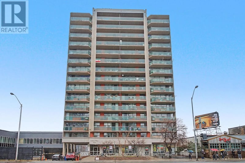 #208 5949 Yonge Street, Toronto (Newtonbrook East), Ontario, M2M3V8, Toronto (Newtonbrook East), Ontario — photo 1 of 5