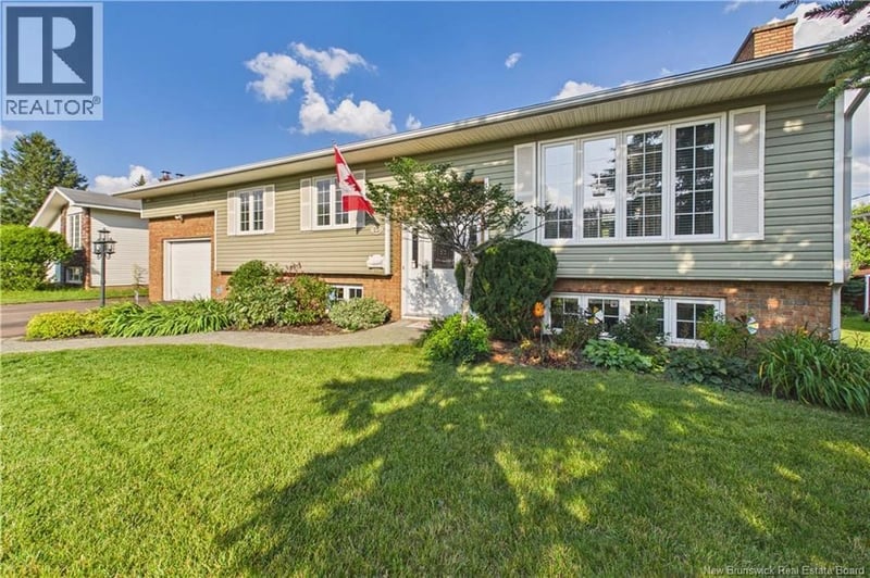 23 Pointe Aux Renards, Dieppe, New Brunswick, E1A7W7, Dieppe, New Brunswick — photo 1 of 5