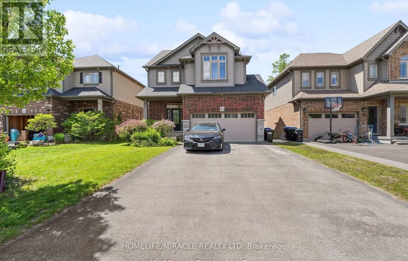 32 Carleton Trail, New Tecumseth (Beeton), Ontario, L0G1A0, New Tecumseth (Beeton), Ontario — photo 1 of 5