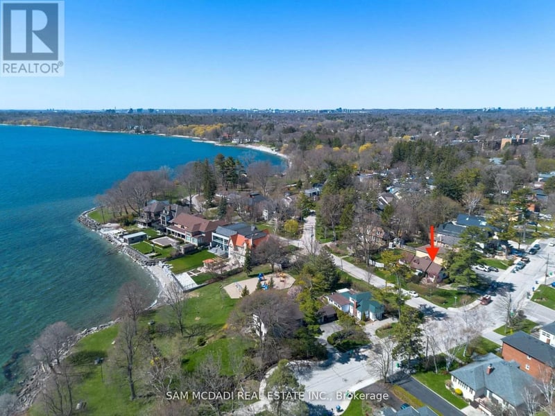 62 Maple Avenue South, Mississauga (Port Credit), Ontario, L5H2R6, Mississauga (Port Credit), Ontario — photo 1 of 5