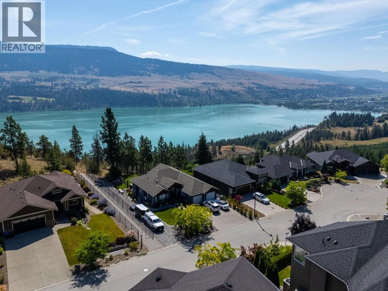 12686 Cliffshore Drive, Lake Country, British Columbia, V4V2P6, Lake Country, British Columbia — photo 1 of 5