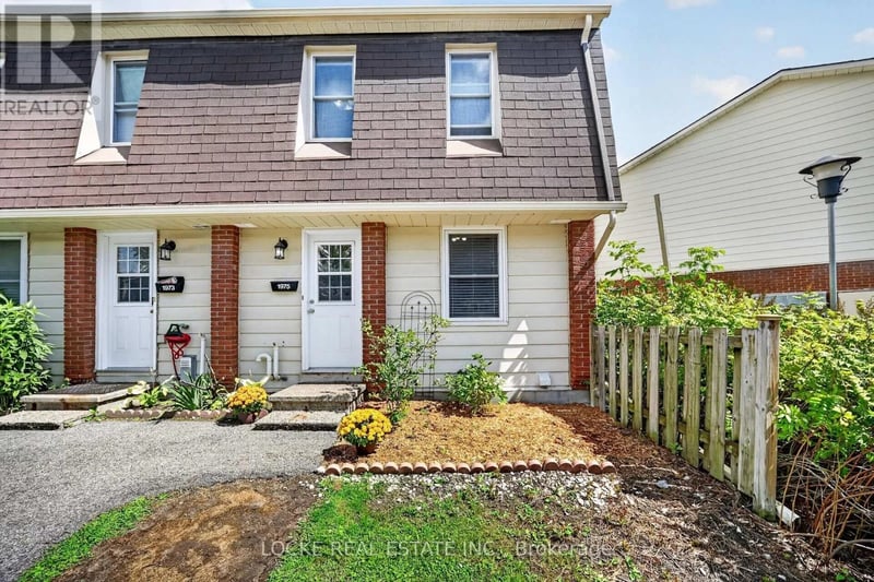 #28 1975 Fairglen Mews, Ottawa, Ontario, K1B5A5, Ottawa, Ontario — photo 1 of 5