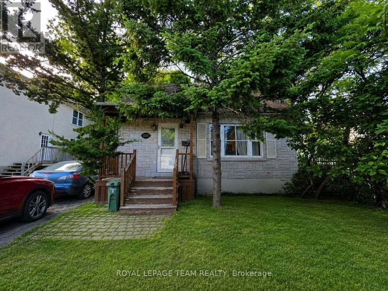 1247 Summerville Avenue, Ottawa, Ontario, K1Z8G6, Ottawa, Ontario — photo 1 of 5
