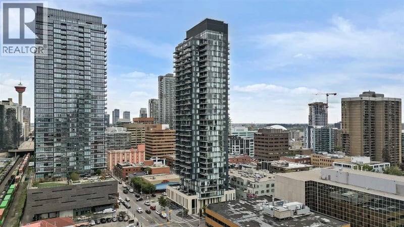 1010 6 Street Southwest, Calgary, Alberta, T2R1B4, Calgary, Alberta — photo 1 of 5