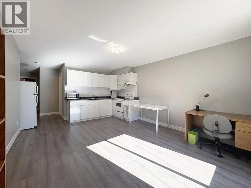 7210 FRANCES Street, Burnaby, British Columbia, V5A1H1, Burnaby, British Columbia — photo 1 of 5