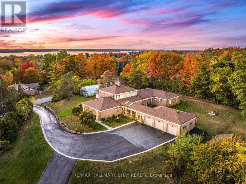 39 Highfield Crescent, Georgina (Historic Lakeshore Communities), Ontario, L4P0M2, Georgina (Historic Lakeshore Communities), Ontario — photo 1 of 5