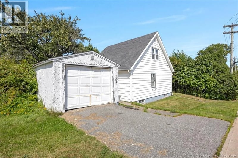 103 Visart Street, Saint John, New Brunswick, E2K1N7, Saint John, New Brunswick — photo 1 of 5
