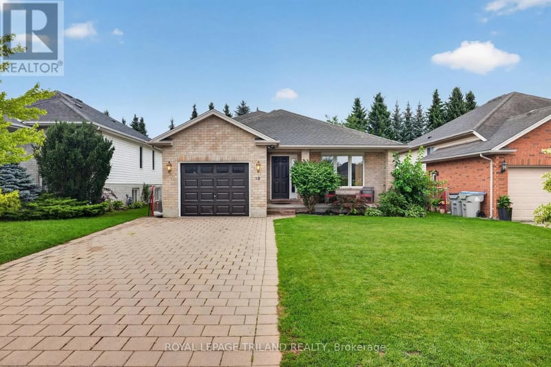 59 Queensway Drive, Strathroy-Caradoc (SE), Ontario, N7G4M2, Strathroy-Caradoc (SE), Ontario — photo 1 of 5