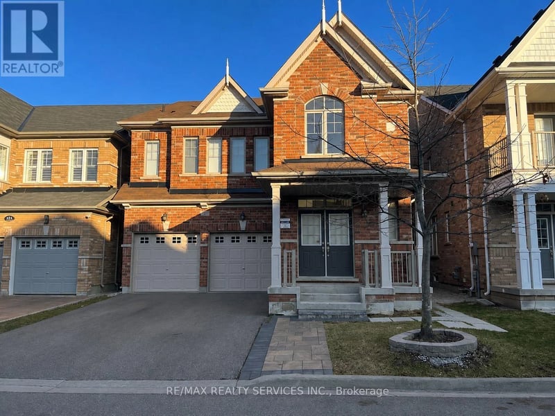 13 Frampton Road, Brampton (Northwest Brampton), Ontario, L7A4E1, Brampton (Northwest Brampton), Ontario — photo 1 of 5