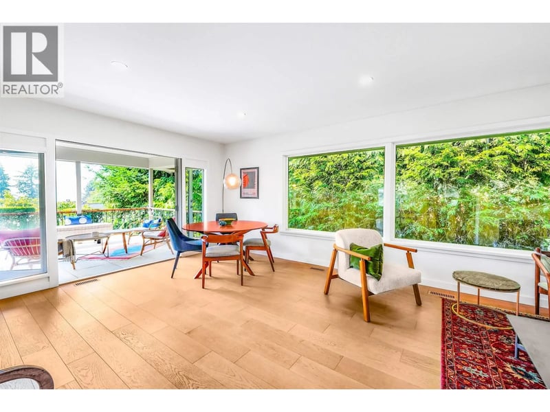 3277 CHESTERFIELD Avenue, North Vancouver, British Columbia, V7N3M8, North Vancouver, British Columbia — photo 1 of 5