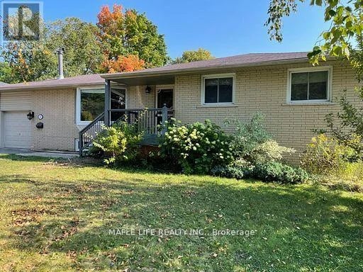 886 Srigley Street, Newmarket (Gorham-College Manor), Ontario, L3Y1X7, Newmarket (Gorham-College Manor), Ontario — photo 1 of 5