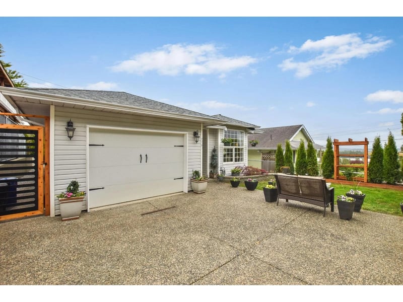 7461 MURRAY Street, Mission, British Columbia, V2V4A8, Mission, British Columbia — photo 1 of 5