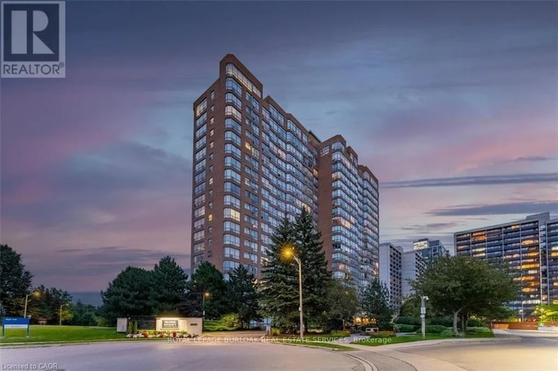 #809 1276 Maple Crossing Boulevard, Burlington (Brant), Ontario, L7S2J9, Burlington (Brant), Ontario — photo 1 of 5