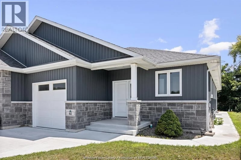 61 PEREIRA, Harrow, Ontario, N0R1G0, Harrow, Ontario — photo 1 of 5