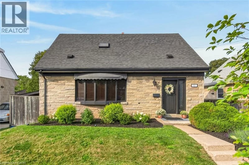 151 HIXON Road, Hamilton, Ontario, L8K2C3, Hamilton, Ontario — photo 1 of 5