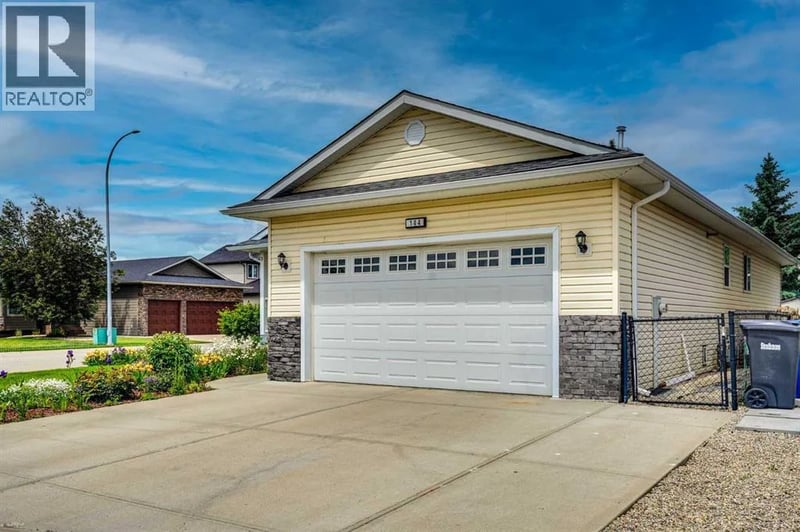 144 Hillcrest Cape, Strathmore, Alberta, T1P0A4, Strathmore, Alberta — photo 1 of 5